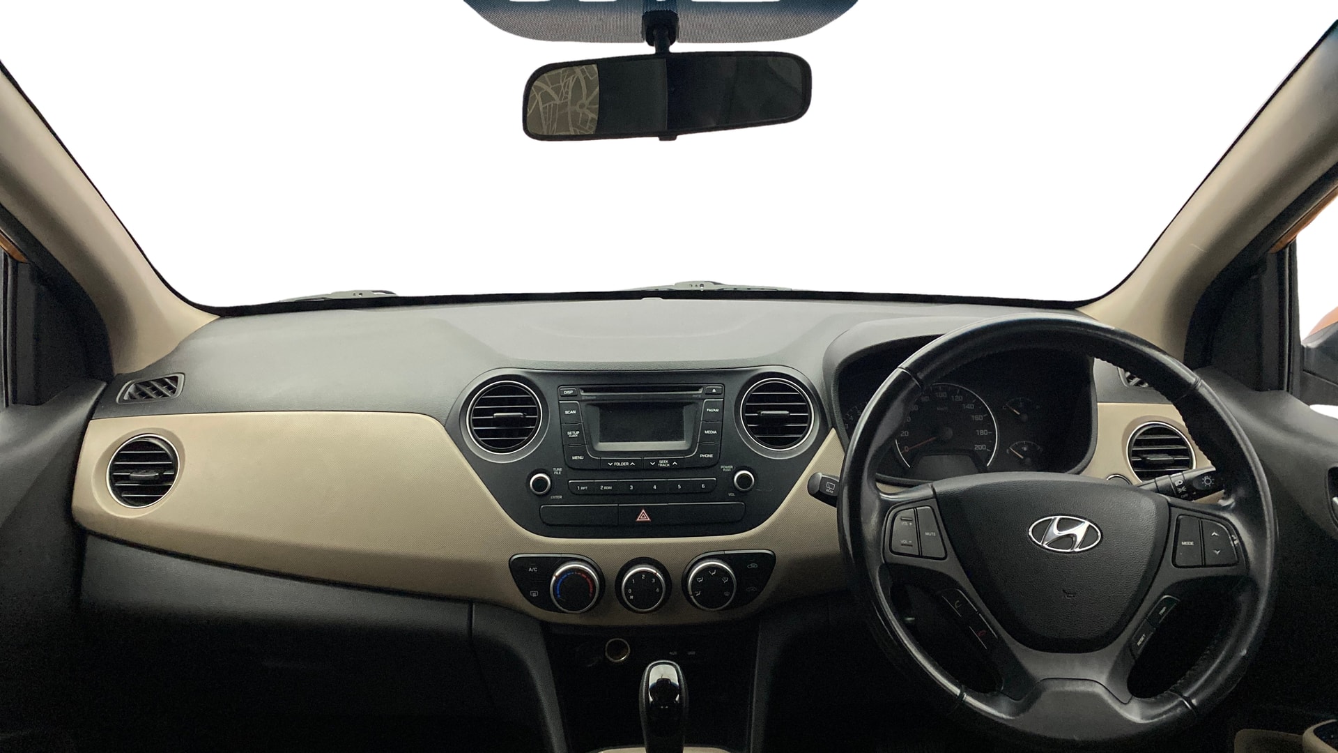 View 2014 Hyundai Grand i10 Asta AT 1.2 Kappa VTVT Image 15 Used 2014 Hyundai Grand i10 Asta AT 1.2 Kappa VTVT Image 15