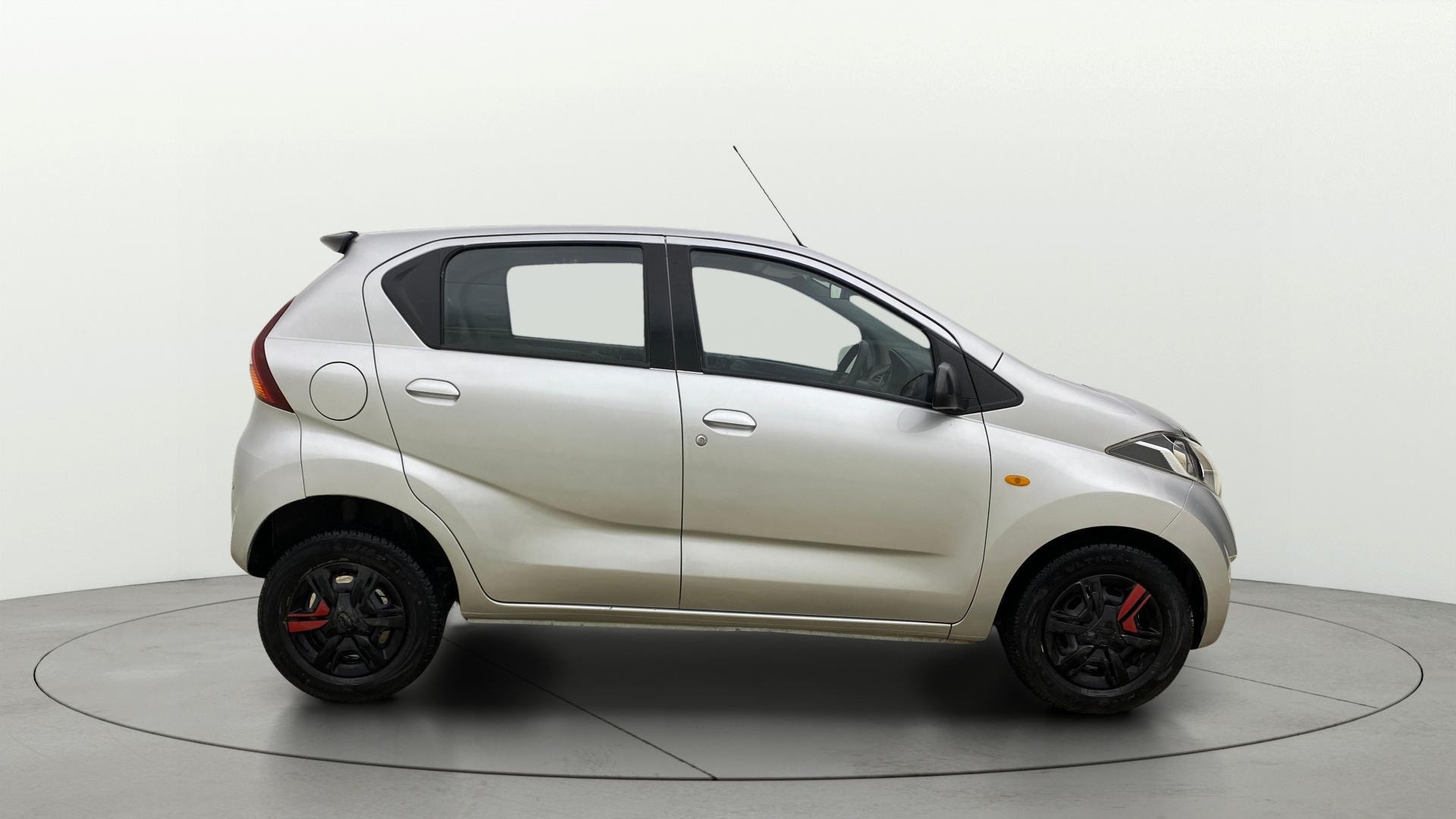 View 2019 Datsun Redi GO T(O) 1.0L- Limited Edition Image 8 Used 2019 Datsun Redi GO T(O) 1.0L- Limited Edition Image 8