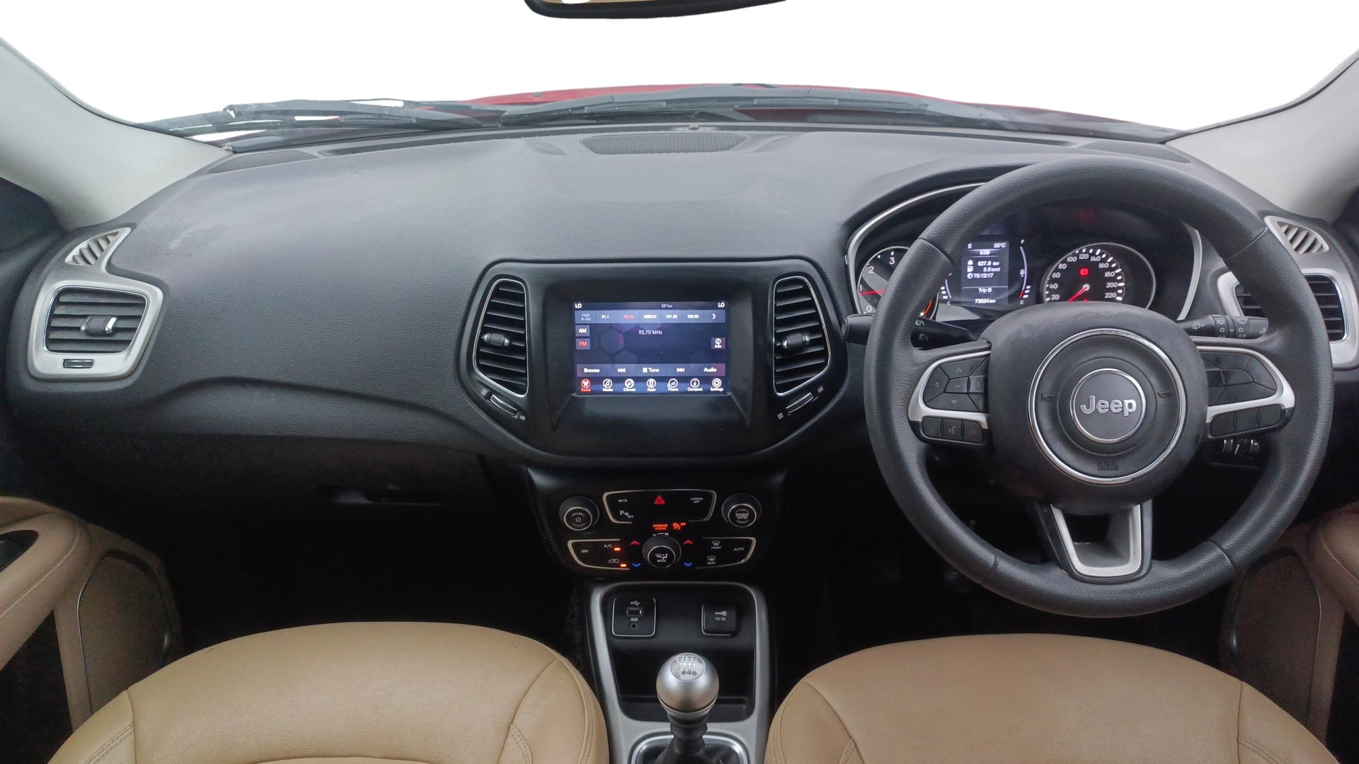 View 2017 Jeep Compass Longitude (O) 2.0 Diesel MT Image 30 Used 2017 Jeep Compass Longitude (O) 2.0 Diesel MT Image 30
