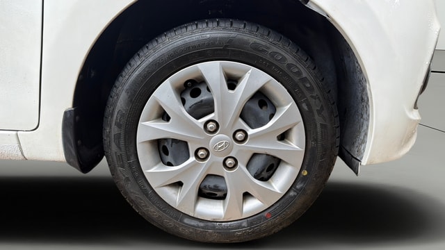 View Hyundai Grand i10 Image 39 Used Hyundai Grand i10 Image 39