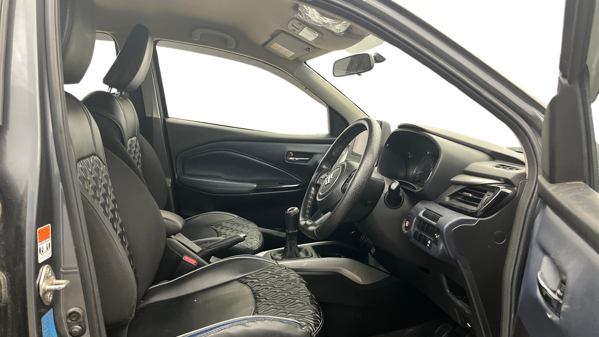 View 2022 Maruti Suzuki 1000 Base Variant Image 26 Used 2022 Maruti Suzuki 1000 Base Variant Image 26