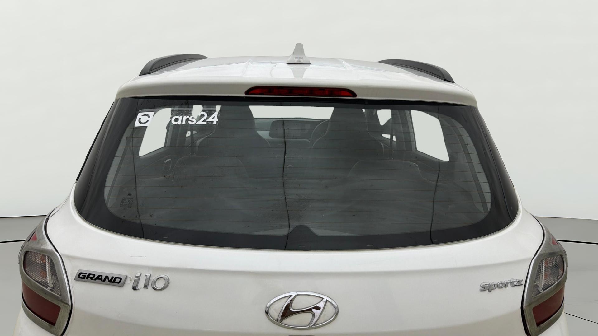View 2020 Hyundai Grand i10 Nios Sportz Petrol AMT Image 4 Used 2020 Hyundai Grand i10 Nios Sportz Petrol AMT Image 4