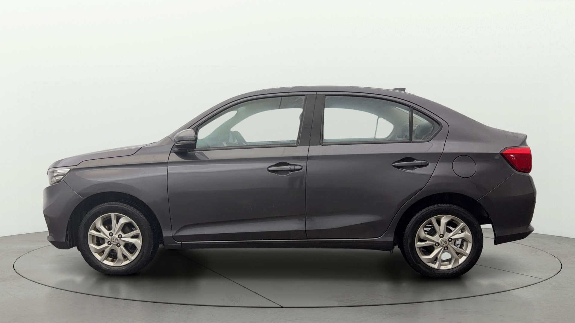 View 2019 Honda Amaze E MT Petrol BS IV Image 5 Used 2019 Honda Amaze E MT Petrol BS IV Image 5