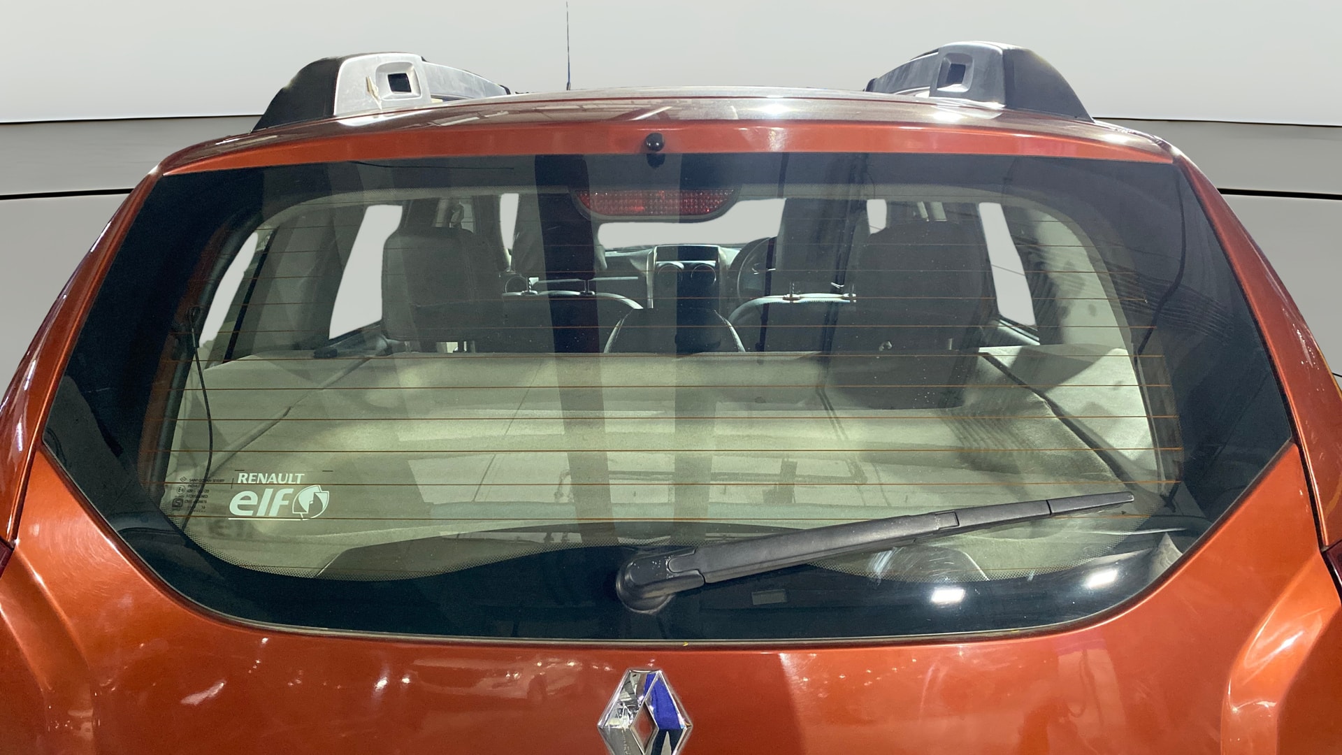 View 2016 Renault Duster Petrol RXL Image 4 Used 2016 Renault Duster Petrol RXL Image 4