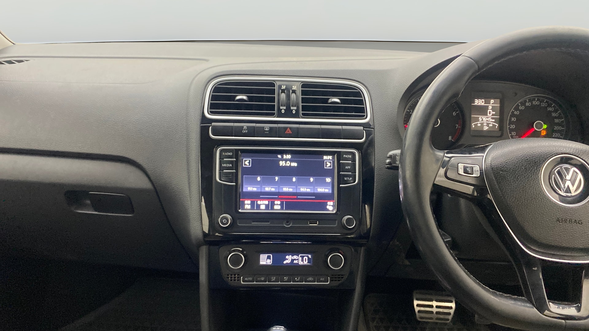 View 2017 Volkswagen Polo GT TSI Image 17 Used 2017 Volkswagen Polo GT TSI Image 17