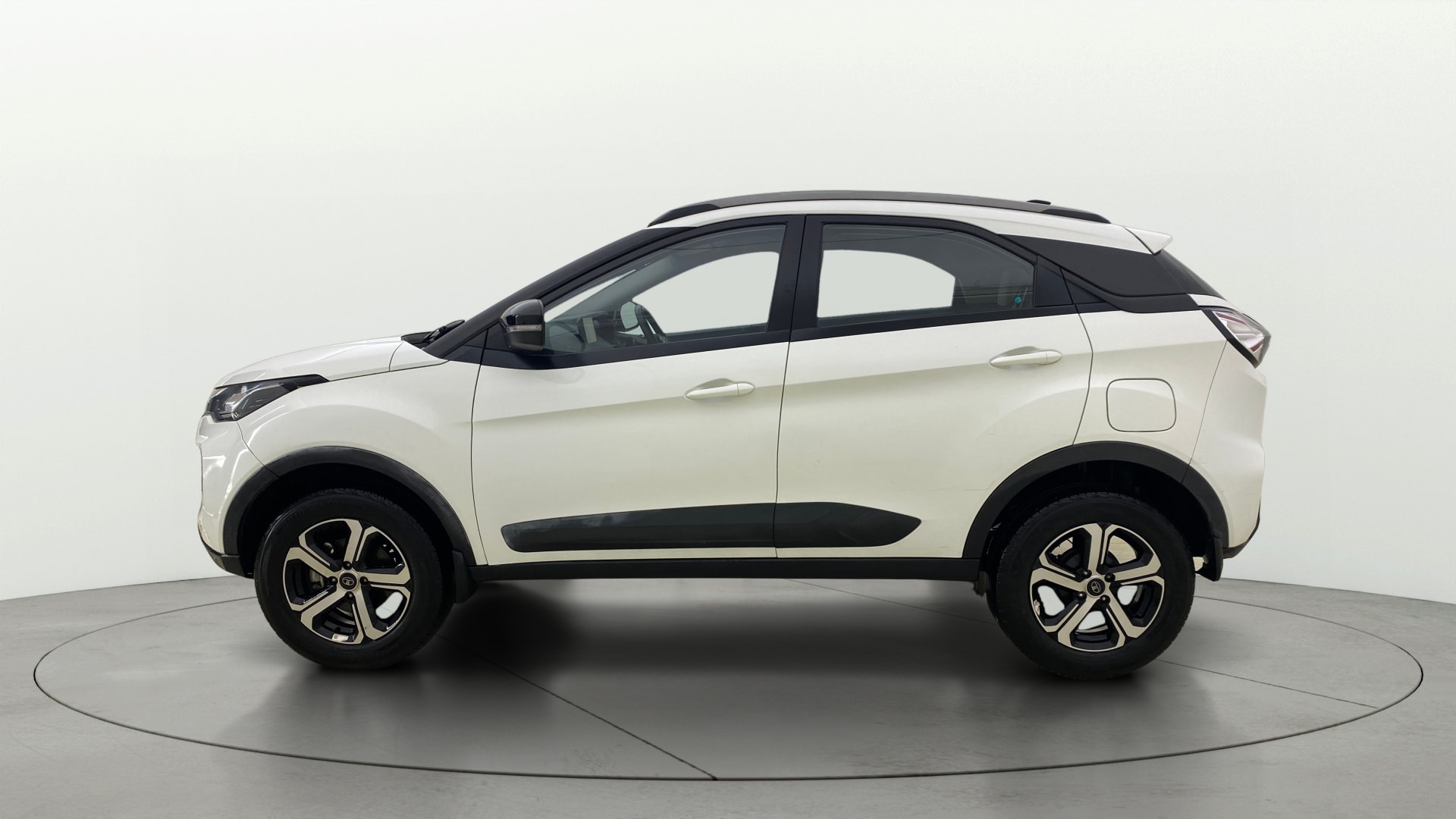 View 2023 Tata Nexon Revotron XZ Plus Lux Image 27 Used 2023 Tata Nexon Revotron XZ Plus Lux Image 27