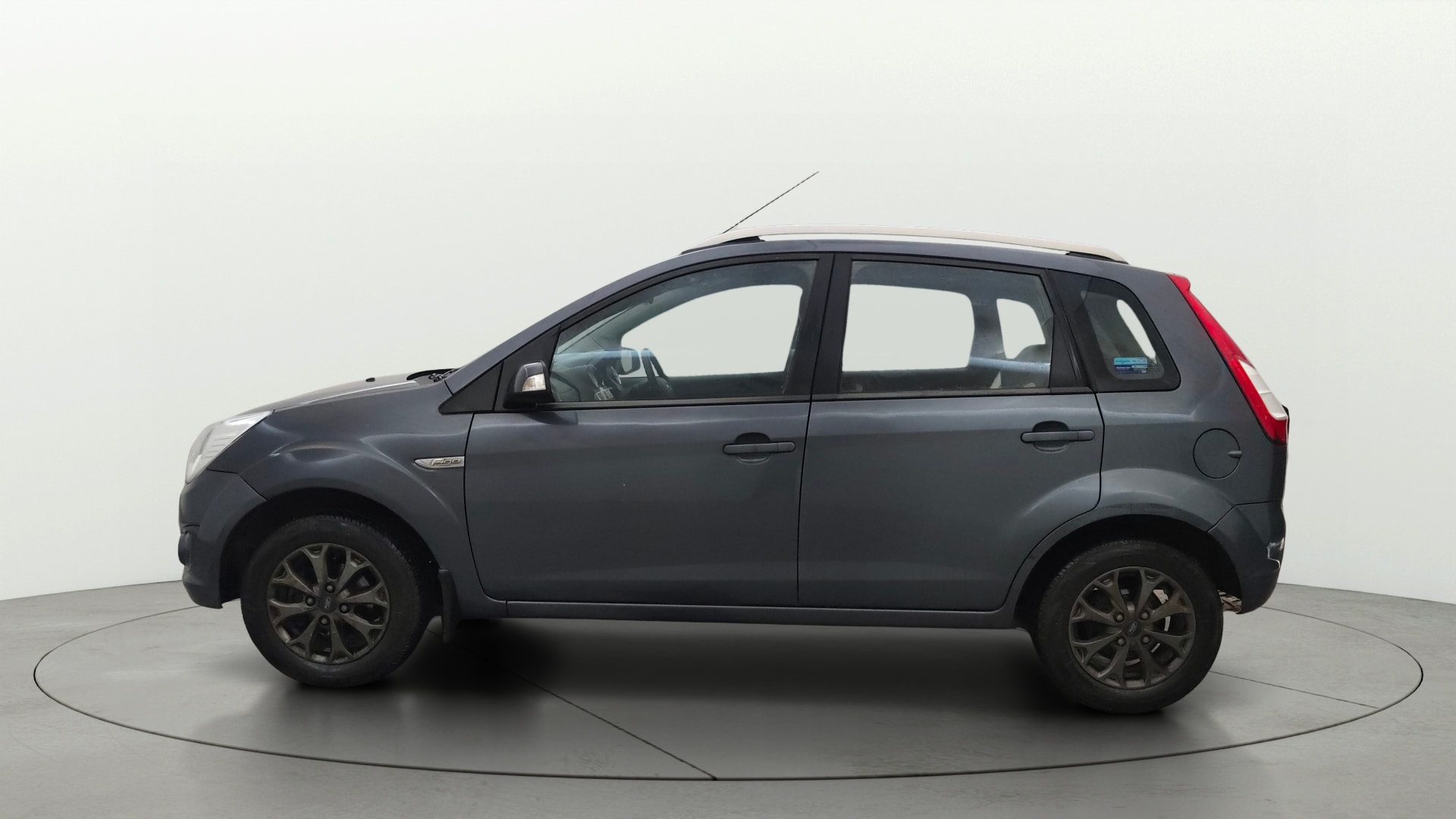 View 2015 Ford Figo 1.2P Ambiente MT BS IV Image 5 Used 2015 Ford Figo 1.2P Ambiente MT BS IV Image 5