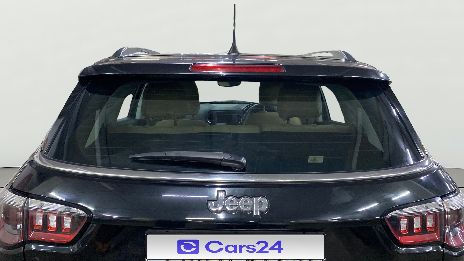 View 2020 Jeep Compass Longitude (O) 2.0 Diesel MT Image 5 Used 2020 Jeep Compass Longitude (O) 2.0 Diesel MT Image 5
