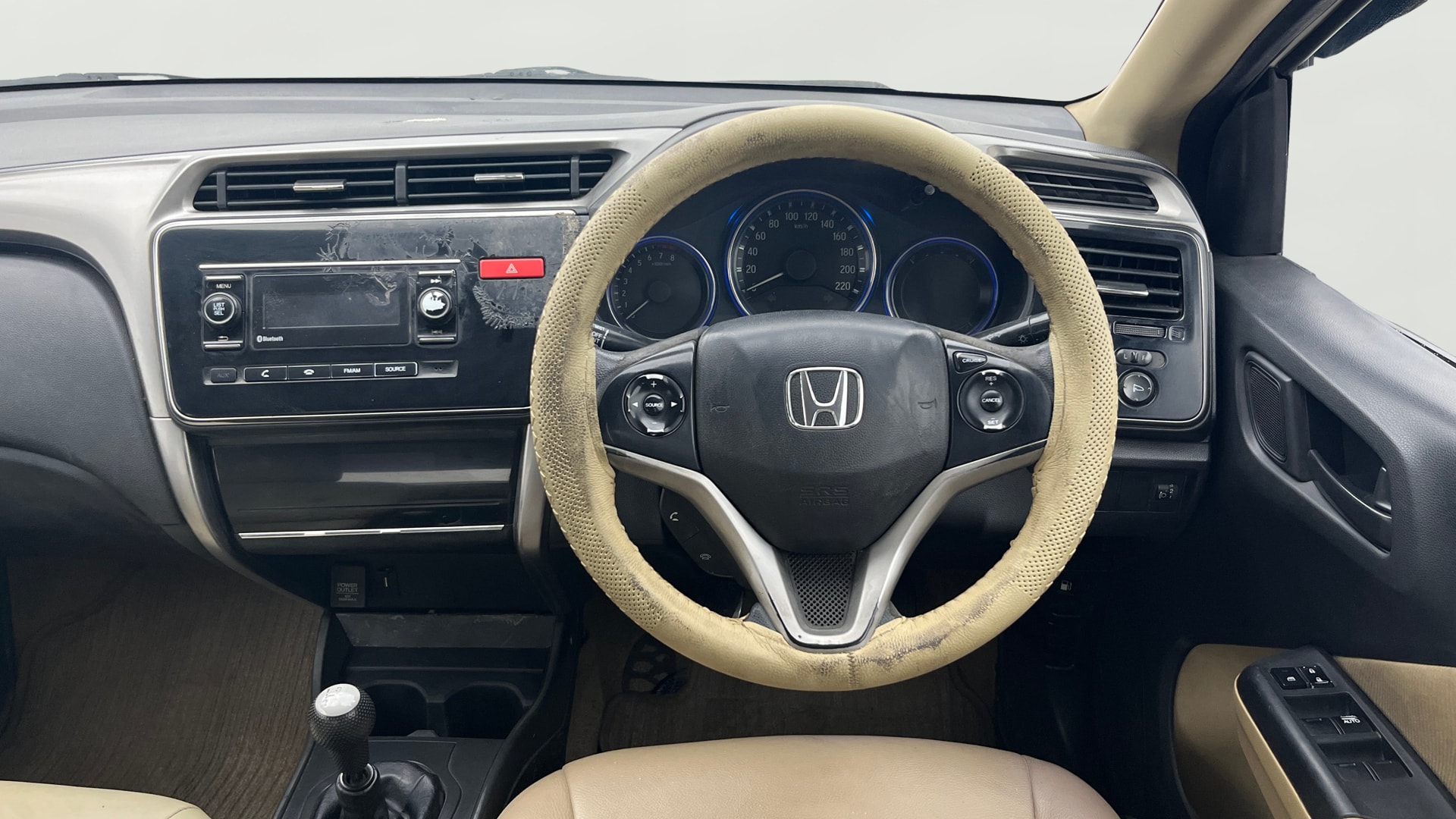 View 2015 Honda City ZX MT Diesel Anniversary Edition Image 21 Used 2015 Honda City ZX MT Diesel Anniversary Edition Image 21