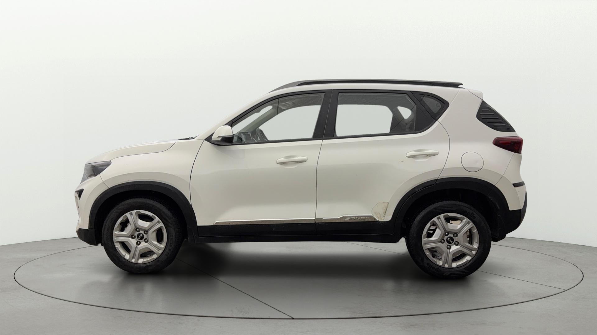 View 2021 Kia Sonet HTK Plus DCT Petrol Image 5 Used 2021 Kia Sonet HTK Plus DCT Petrol Image 5