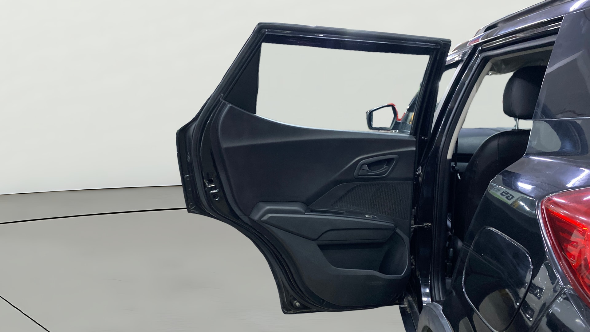 Used 2023 Mahindra XUV300 Used 2023 Mahindra XUV300