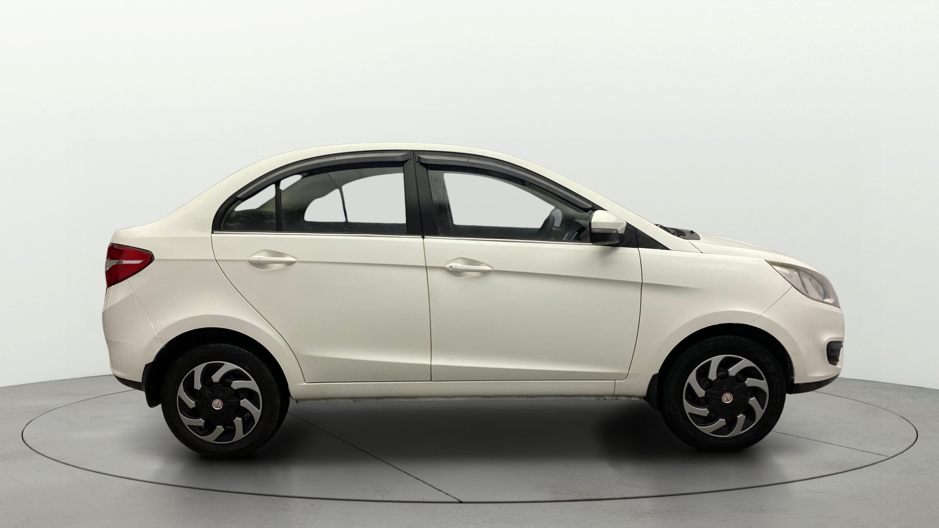 View 2016 Tata Zest XE Petrol Image 8 Used 2016 Tata Zest XE Petrol Image 8