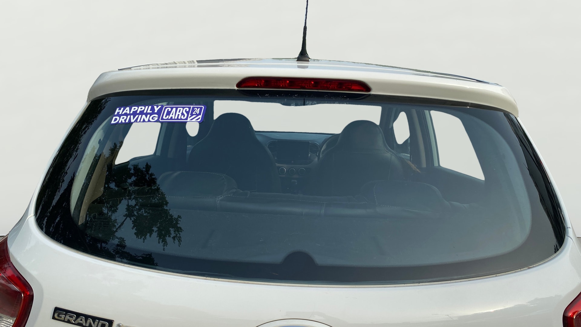 View 2015 Hyundai Grand i10 Magna 1.2 Kappa VTVT Image 4 Used 2015 Hyundai Grand i10 Magna 1.2 Kappa VTVT Image 4