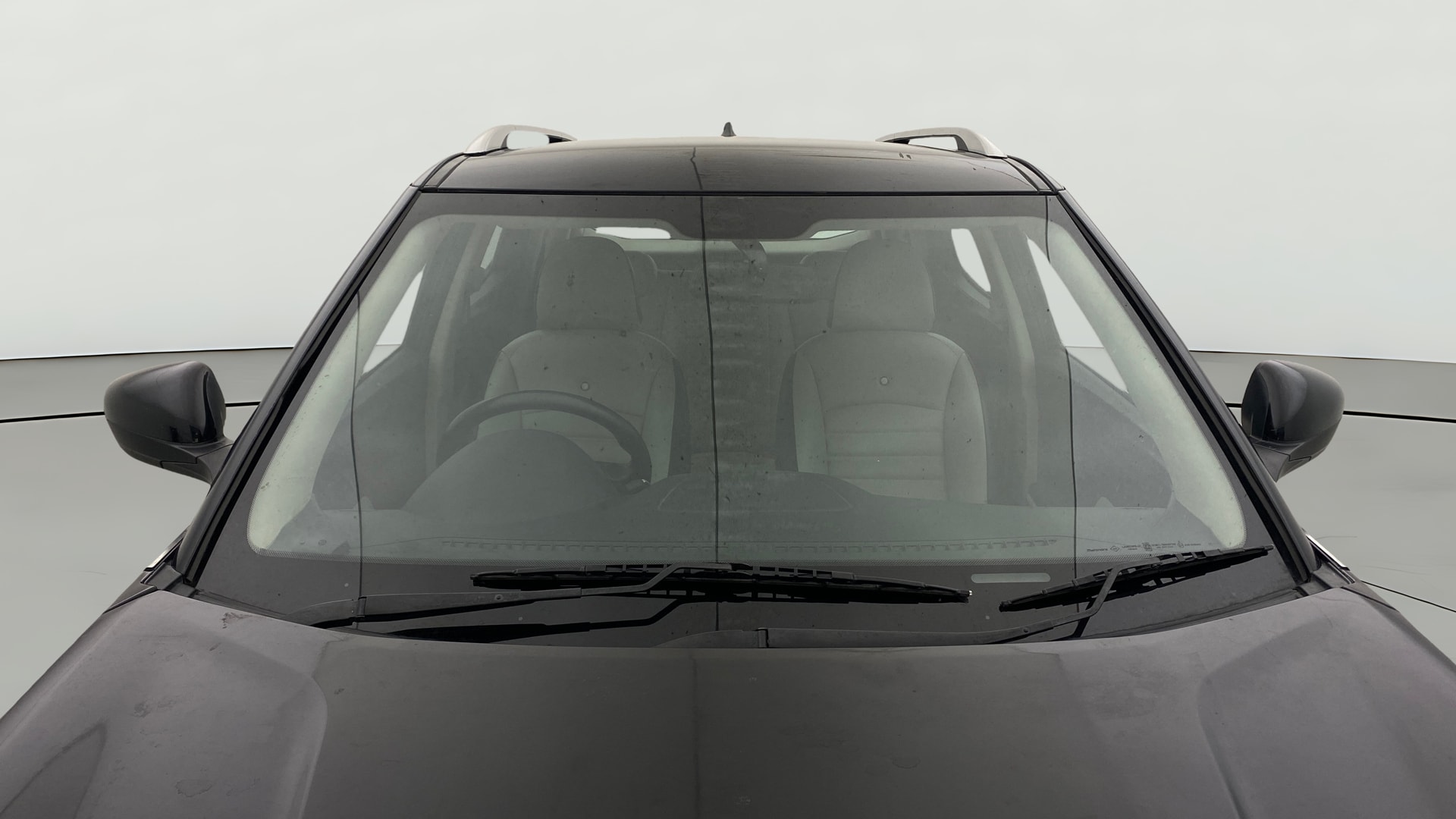 View 2022 Mahindra XUV300 W4 Petrol BS IV Image 30 Used 2022 Mahindra XUV300 W4 Petrol BS IV Image 30