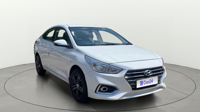 View Hyundai Verna Image 37 Used Hyundai Verna Image 37