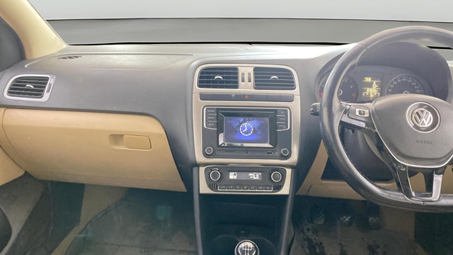 View Volkswagen Polo Image 17 Used Volkswagen Polo Image 17