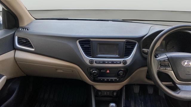 View Hyundai Verna Image 18 Used Hyundai Verna Image 18