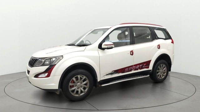 View Mahindra XUV500 Image 23 Used Mahindra XUV500 Image 23