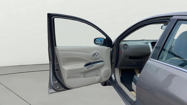 View Nissan Sunny Image 31 Used Nissan Sunny Image 31