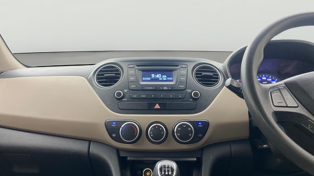 View Hyundai Xcent Image 17 Used Hyundai Xcent Image 17