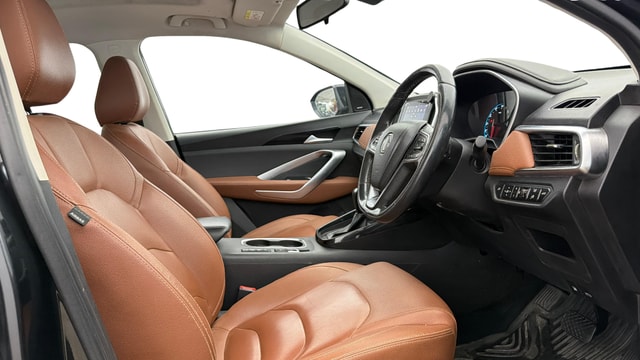 View MG Hector Plus Image 19 Used MG Hector Plus Image 19