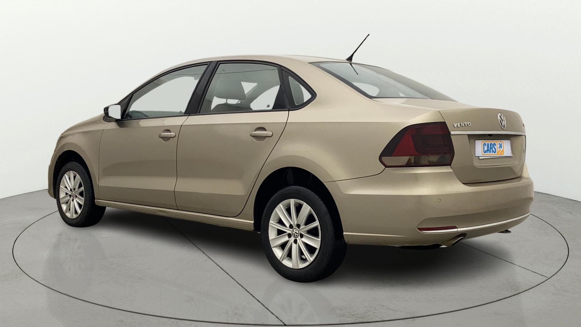View 2015 Volkswagen Vento 1.2 L TSI Comfortline Petrol AT Image 2 Used 2015 Volkswagen Vento 1.2 L TSI Comfortline Petrol AT Image 2