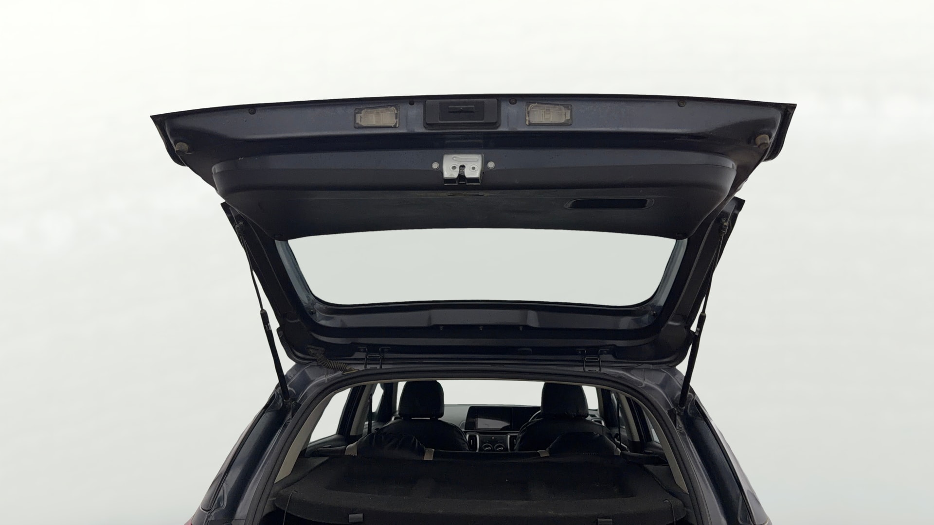 View 2023 Kia Sonet HTE Petrol Image 16 Used 2023 Kia Sonet HTE Petrol Image 16