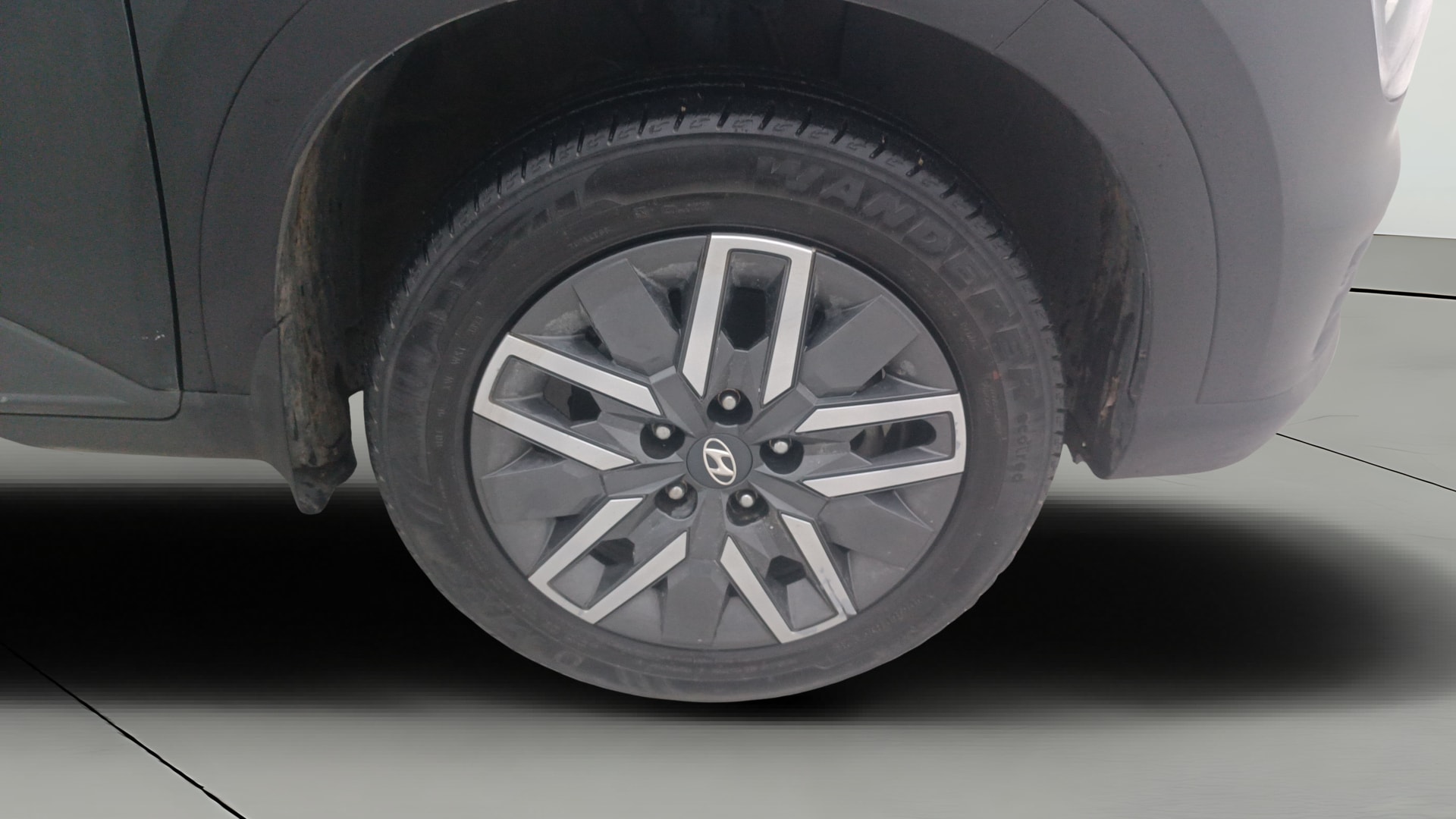 View 2023 Hyundai Venue S (O) 1.0 Turbo Petrol MT Image 41 Used 2023 Hyundai Venue S (O) 1.0 Turbo Petrol MT Image 41