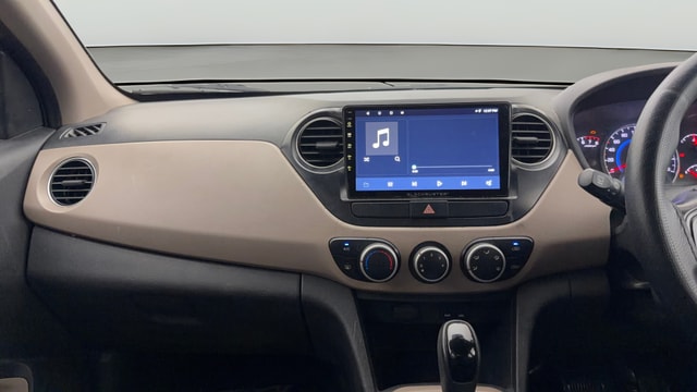 View Hyundai Grand i10 Image 17 Used Hyundai Grand i10 Image 17