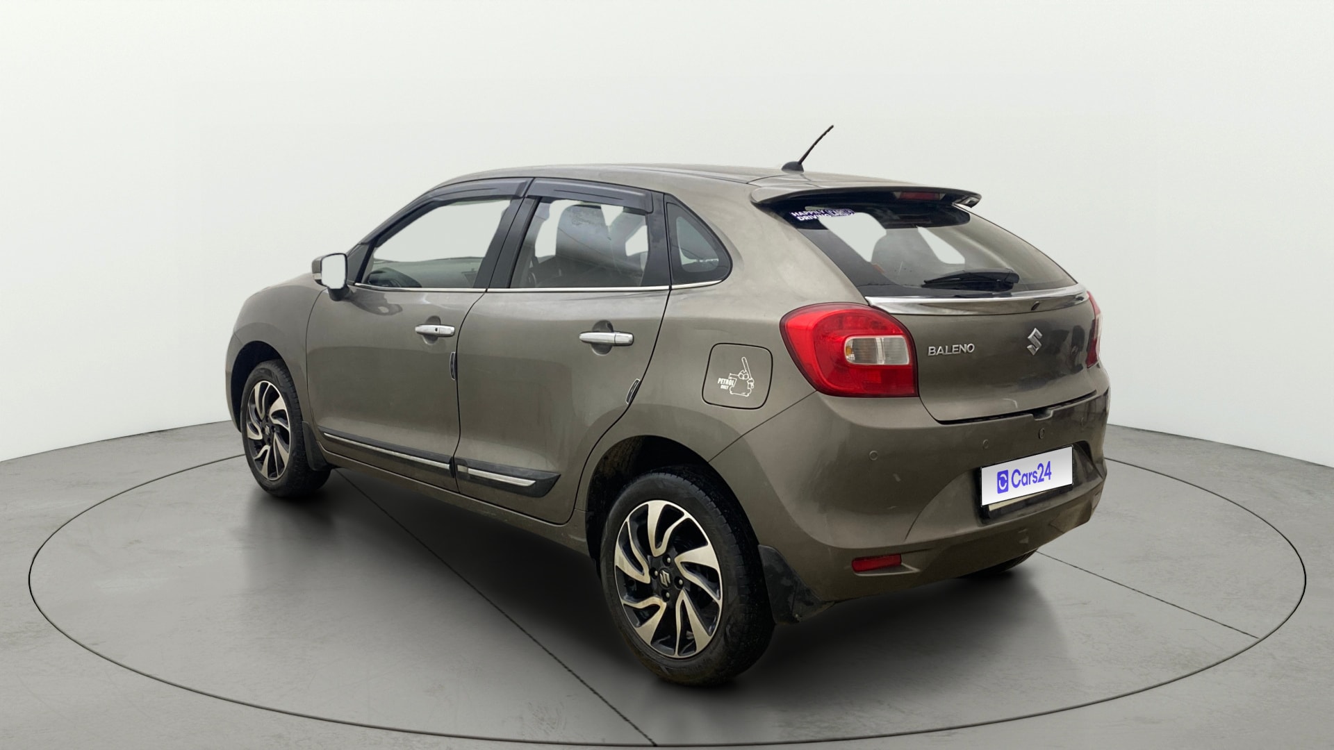 View 2021 Maruti Suzuki 1000 Base Variant Image 2 Used 2021 Maruti Suzuki 1000 Base Variant Image 2