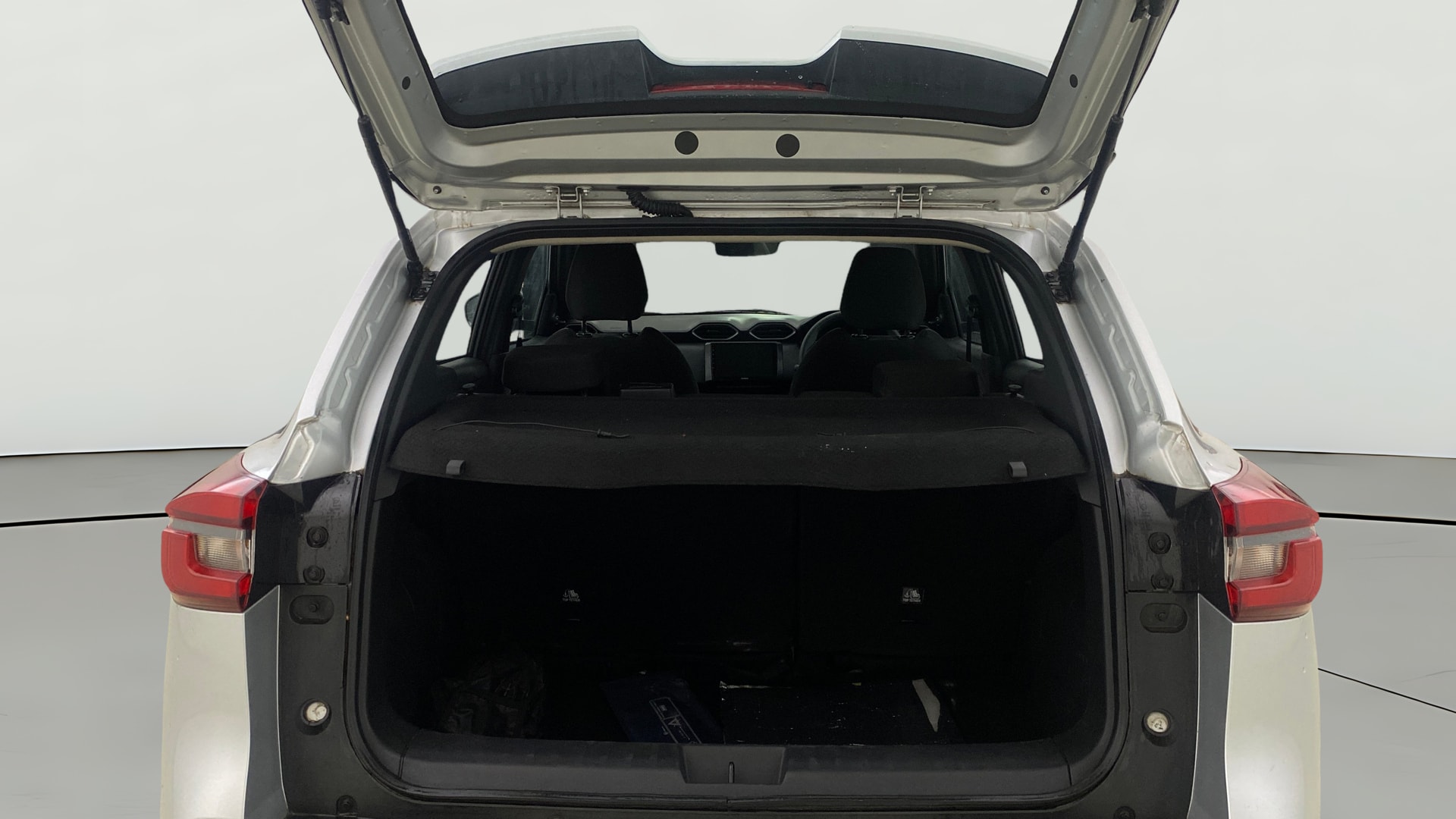Used 2025 Nissan Magnite Used 2025 Nissan Magnite