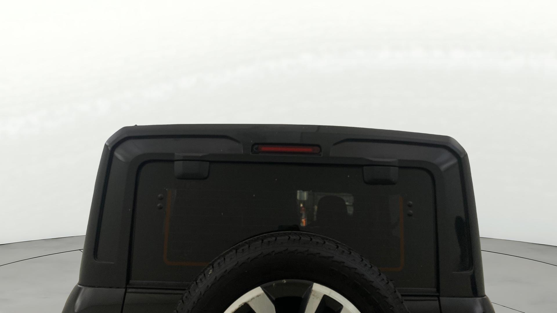 View 2025 Mahindra Thar Roxx AX7L Diesel 2WD AT Image 4 Used 2025 Mahindra Thar Roxx AX7L Diesel 2WD AT Image 4
