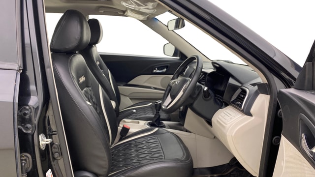 View Mahindra XUV300 Image 28 Used Mahindra XUV300 Image 28