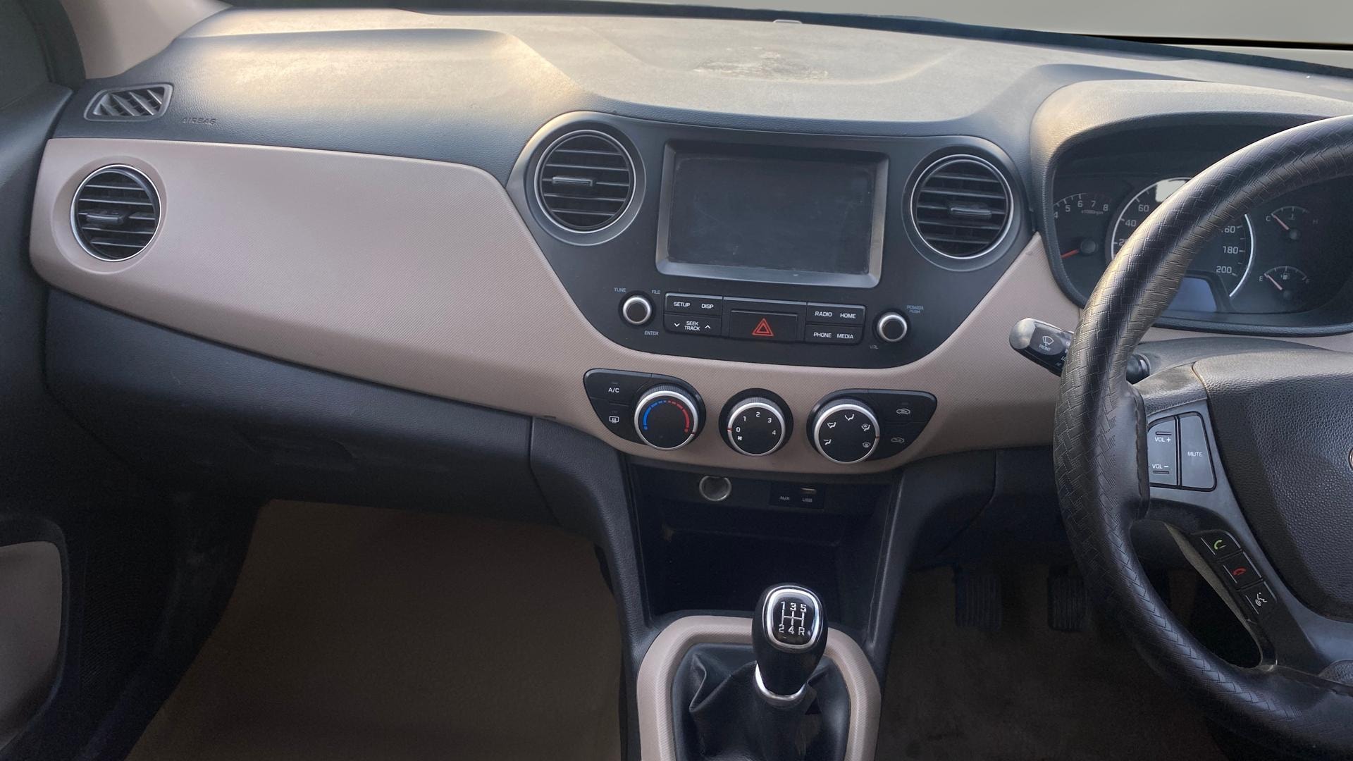 Used 2018 Hyundai Grand i10 Used 2018 Hyundai Grand i10