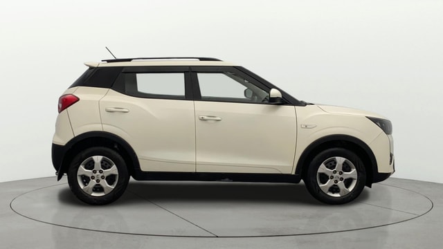 View Mahindra XUV300 Image 25 Used Mahindra XUV300 Image 25
