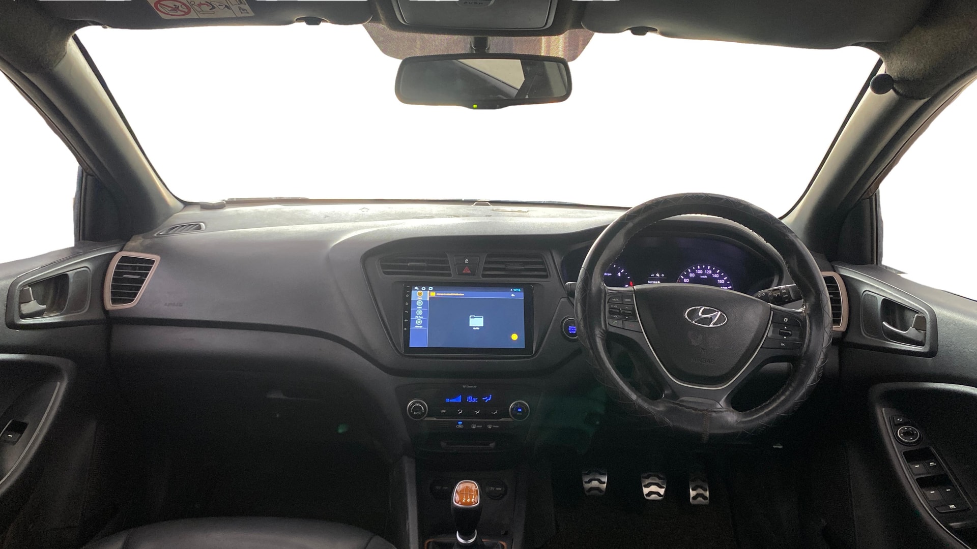 View 2015 Hyundai i20 Active 1.4 SX Image 29 Used 2015 Hyundai i20 Active 1.4 SX Image 29