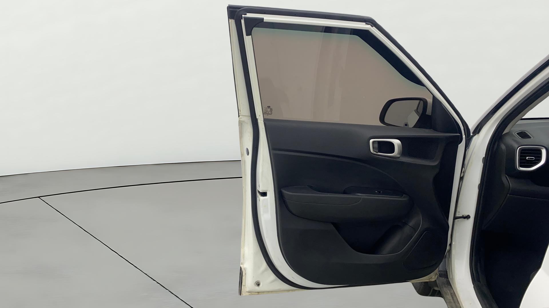 View 2019 Hyundai Venue SX Plus 1.0 Petrol AT Image 33 Used 2019 Hyundai Venue SX Plus 1.0 Petrol AT Image 33