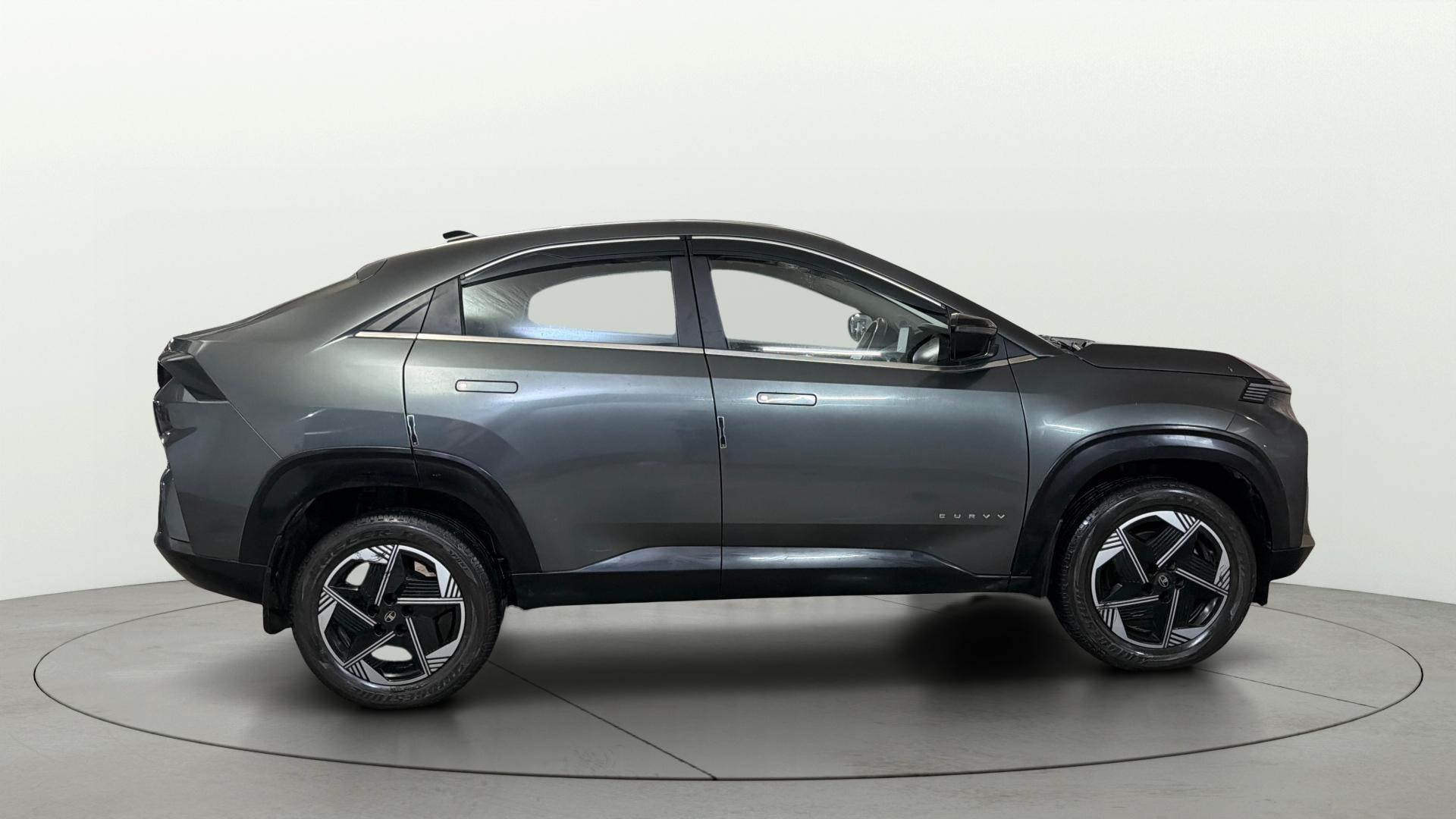 View 2024 Tata Curvv Smart 1.2 Revotron Petrol 6MT Image 9 Used 2024 Tata Curvv Smart 1.2 Revotron Petrol 6MT Image 9