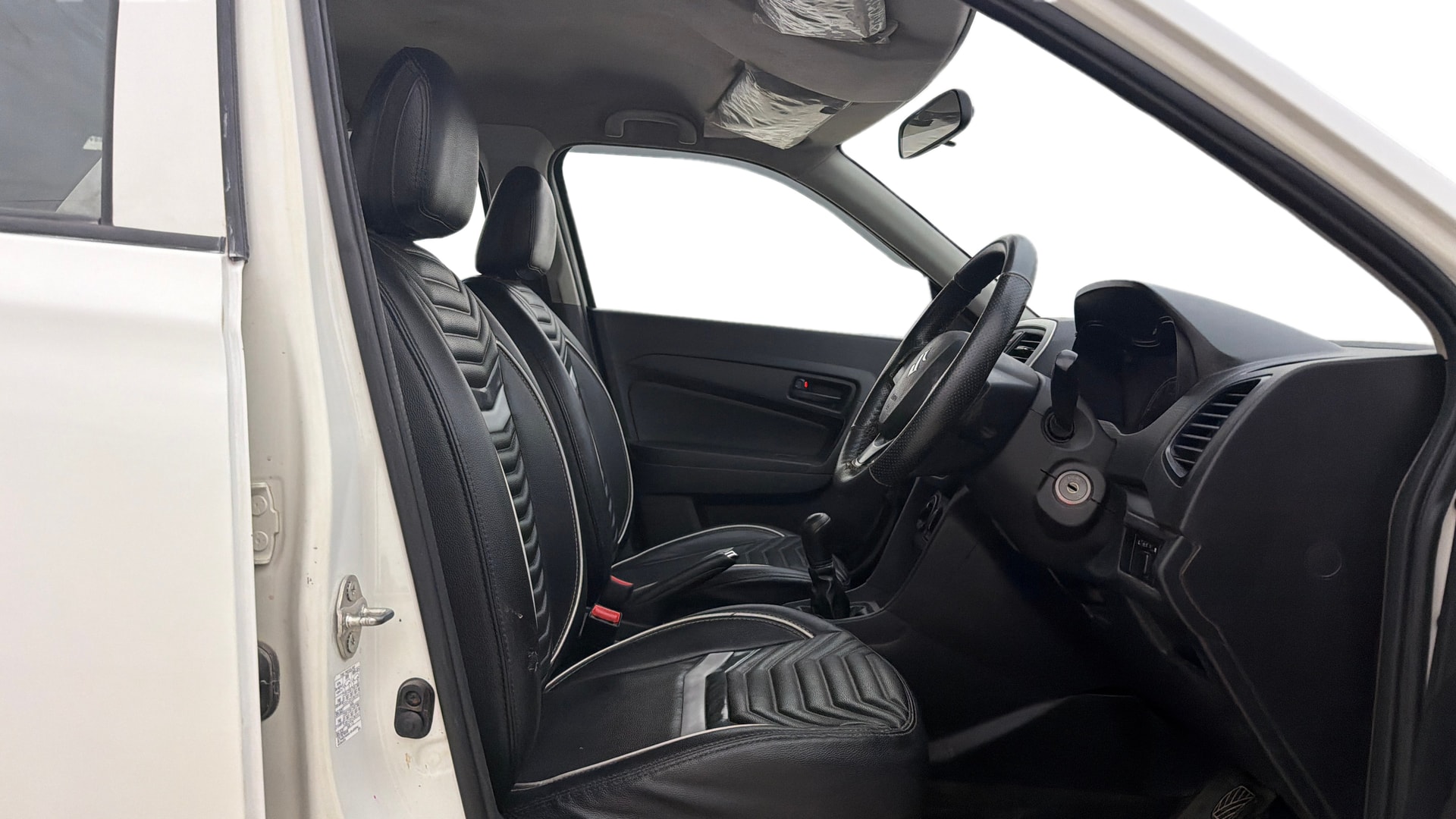 View 2022 Maruti Suzuki 1000 Base Variant Image 25 Used 2022 Maruti Suzuki 1000 Base Variant Image 25