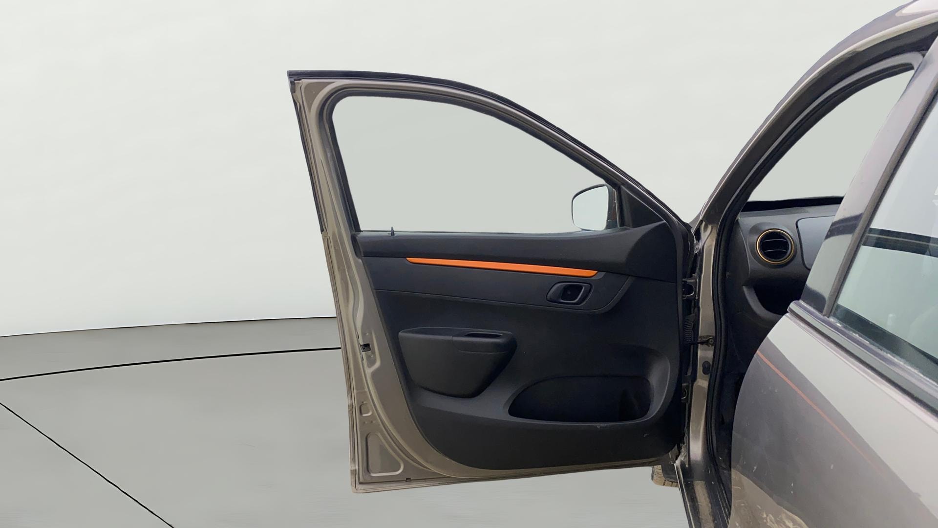 View 2019 Renault Kwid RXT 1.0 Driver Airbag Option Image 36 Used 2019 Renault Kwid RXT 1.0 Driver Airbag Option Image 36
