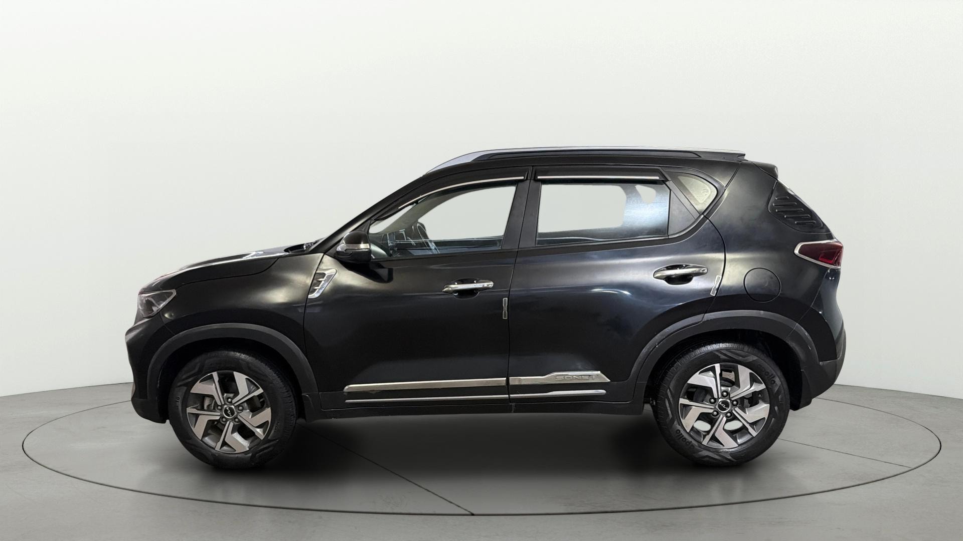 View 2022 Kia Sonet HTX iMT Petrol Image 6 Used 2022 Kia Sonet HTX iMT Petrol Image 6