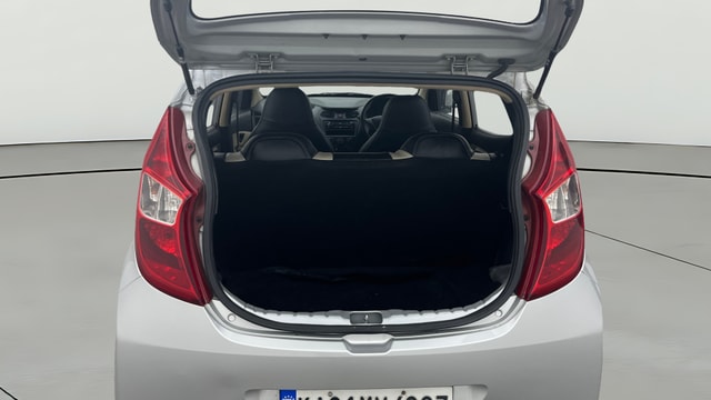 View Hyundai EON Image 36 Used Hyundai EON Image 36
