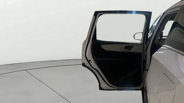 View Mahindra XUV700 Image 16 Used Mahindra XUV700 Image 16
