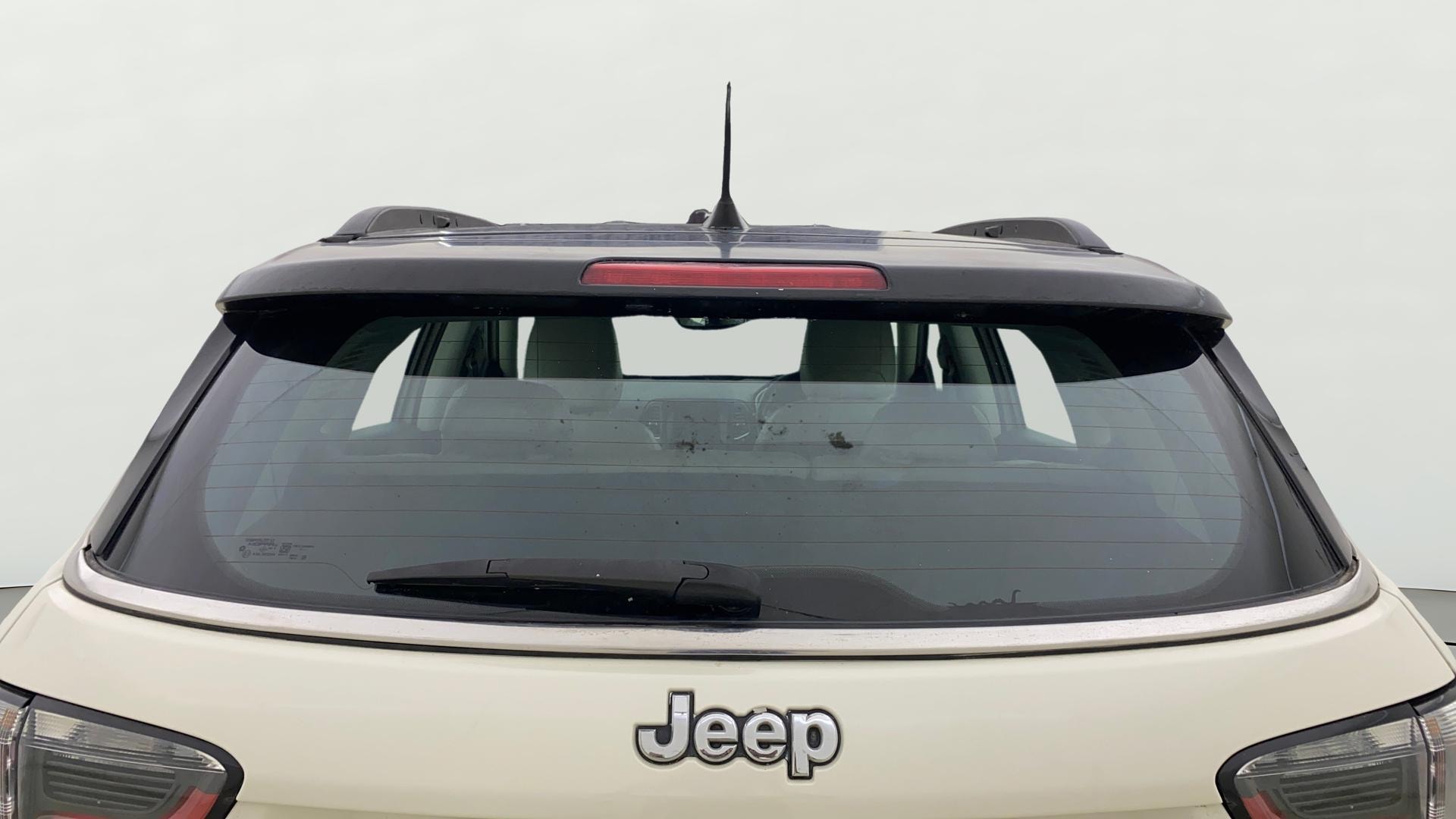 View 2018 Jeep Compass Limited (O)1.4 Multi AIR Petrol DDCT AT BS IV Image 3 Used 2018 Jeep Compass Limited (O)1.4 Multi AIR Petrol DDCT AT BS IV Image 3