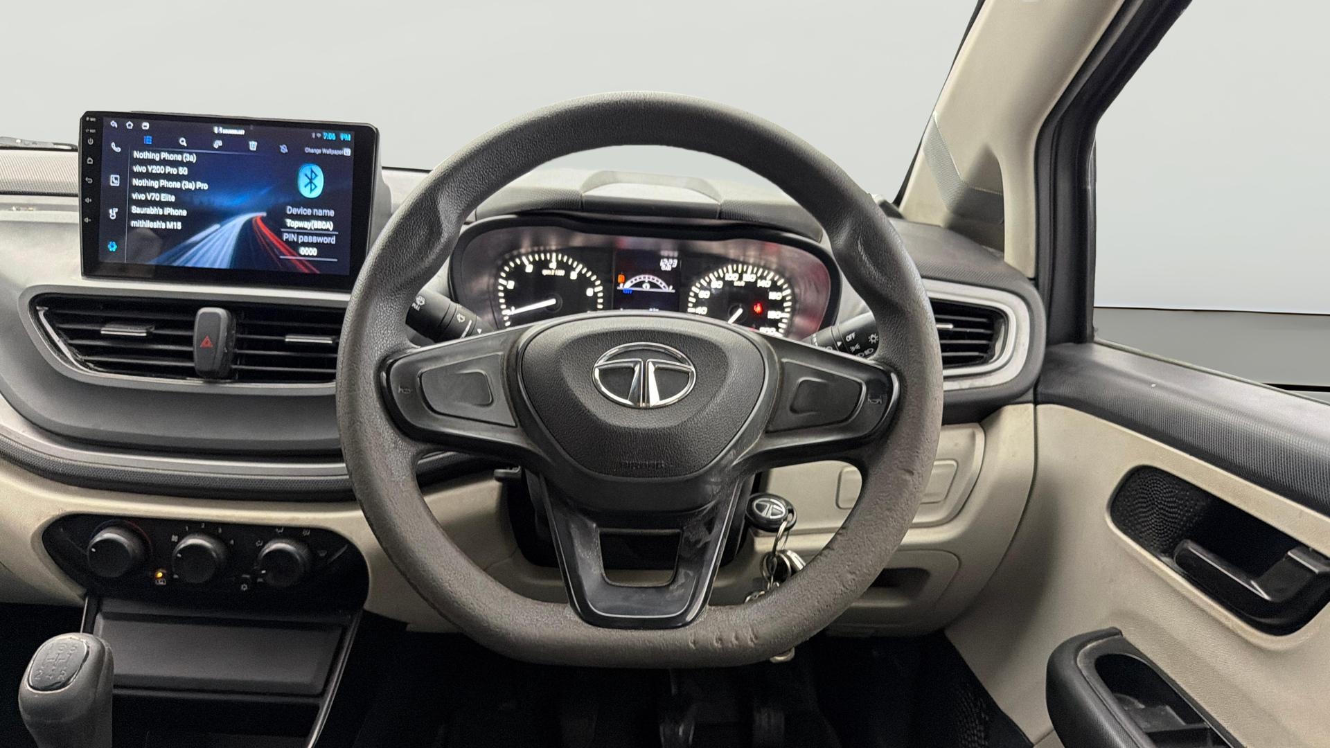 View 2022 Tata Altroz XE Petrol Image 20 Used 2022 Tata Altroz XE Petrol Image 20