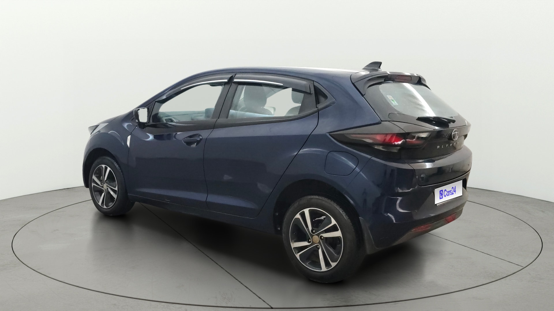 View 2023 Tata Altroz XZ Petrol Image 2 Used 2023 Tata Altroz XZ Petrol Image 2