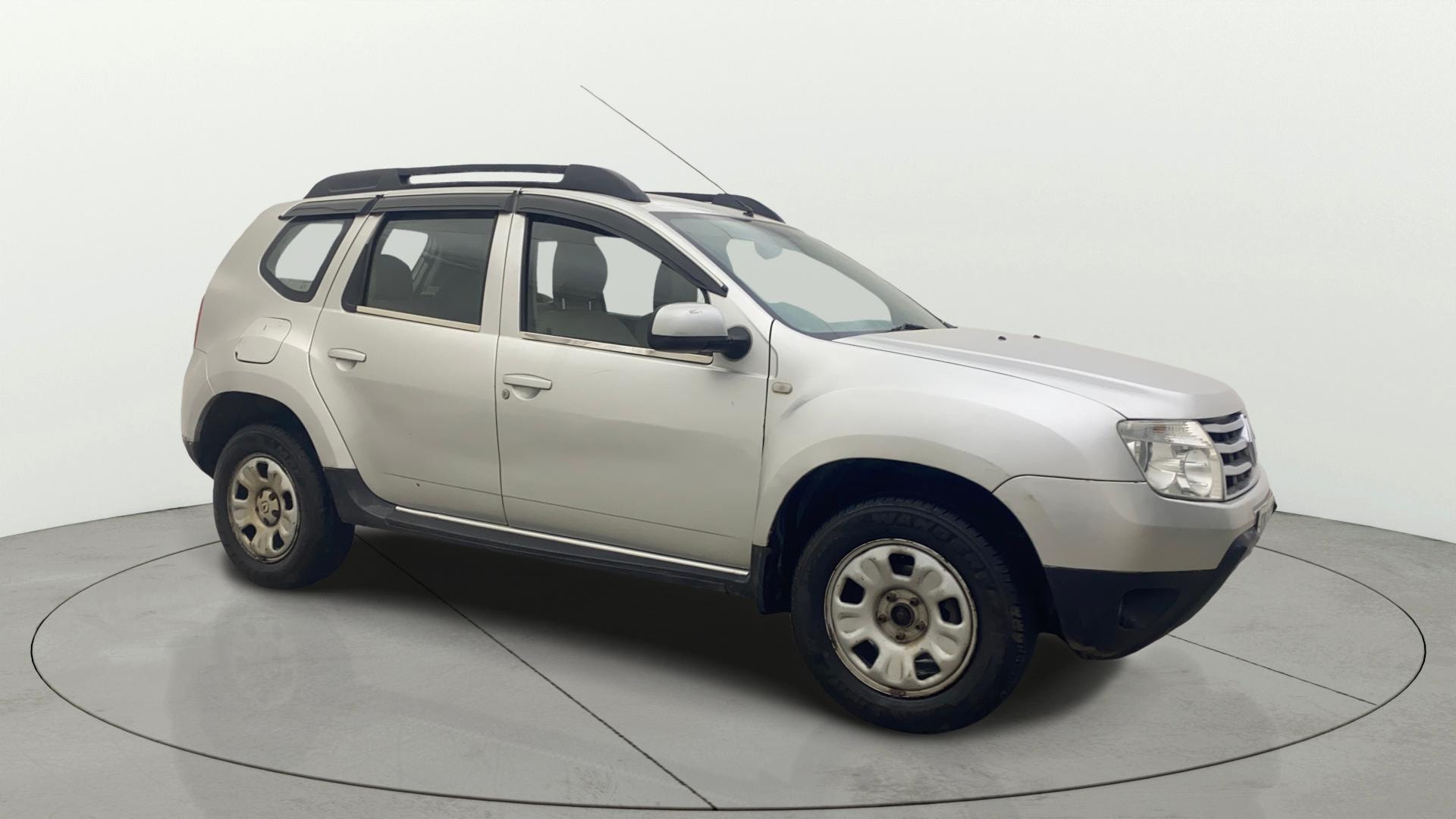 View 2015 Renault Duster 85 PS RxL plus Diesel Image 13 Used 2015 Renault Duster 85 PS RxL plus Diesel Image 13
