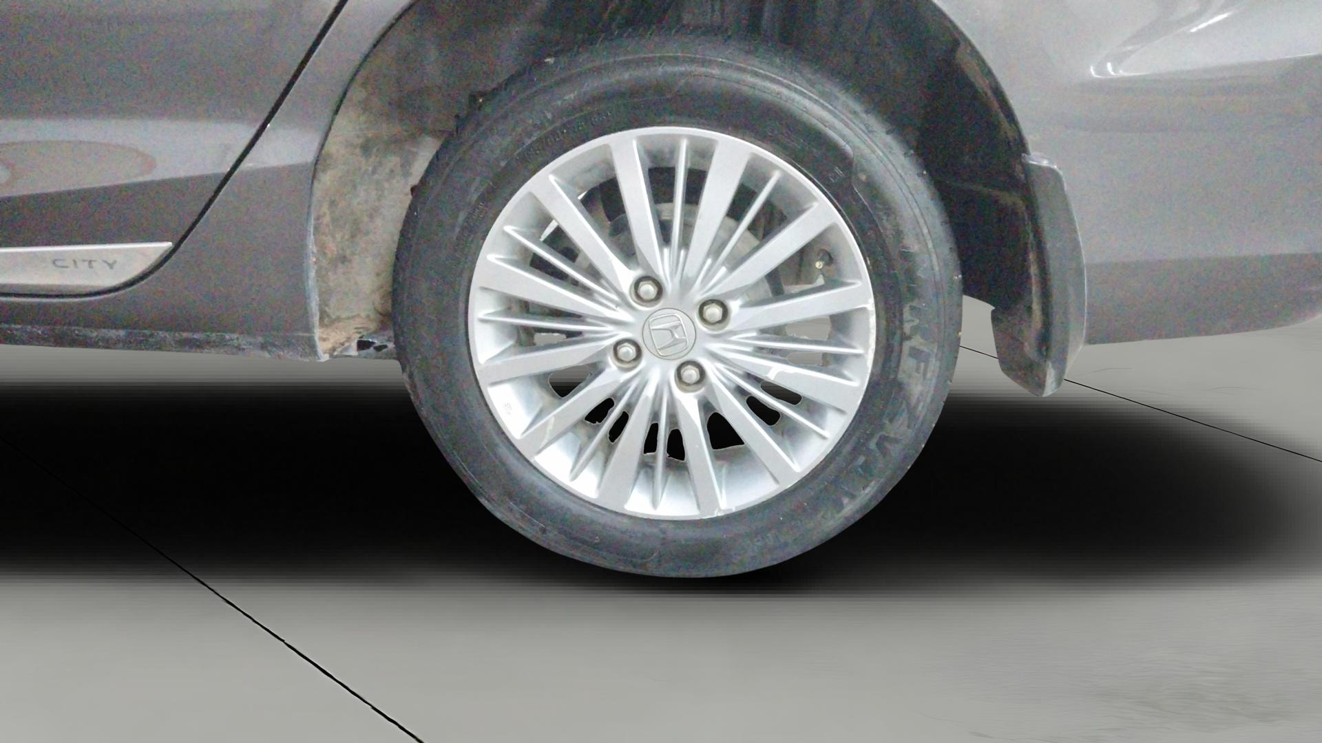 View 2020 Honda City ZX MT Diesel Anniversary Edition Image 12 Used 2020 Honda City ZX MT Diesel Anniversary Edition Image 12