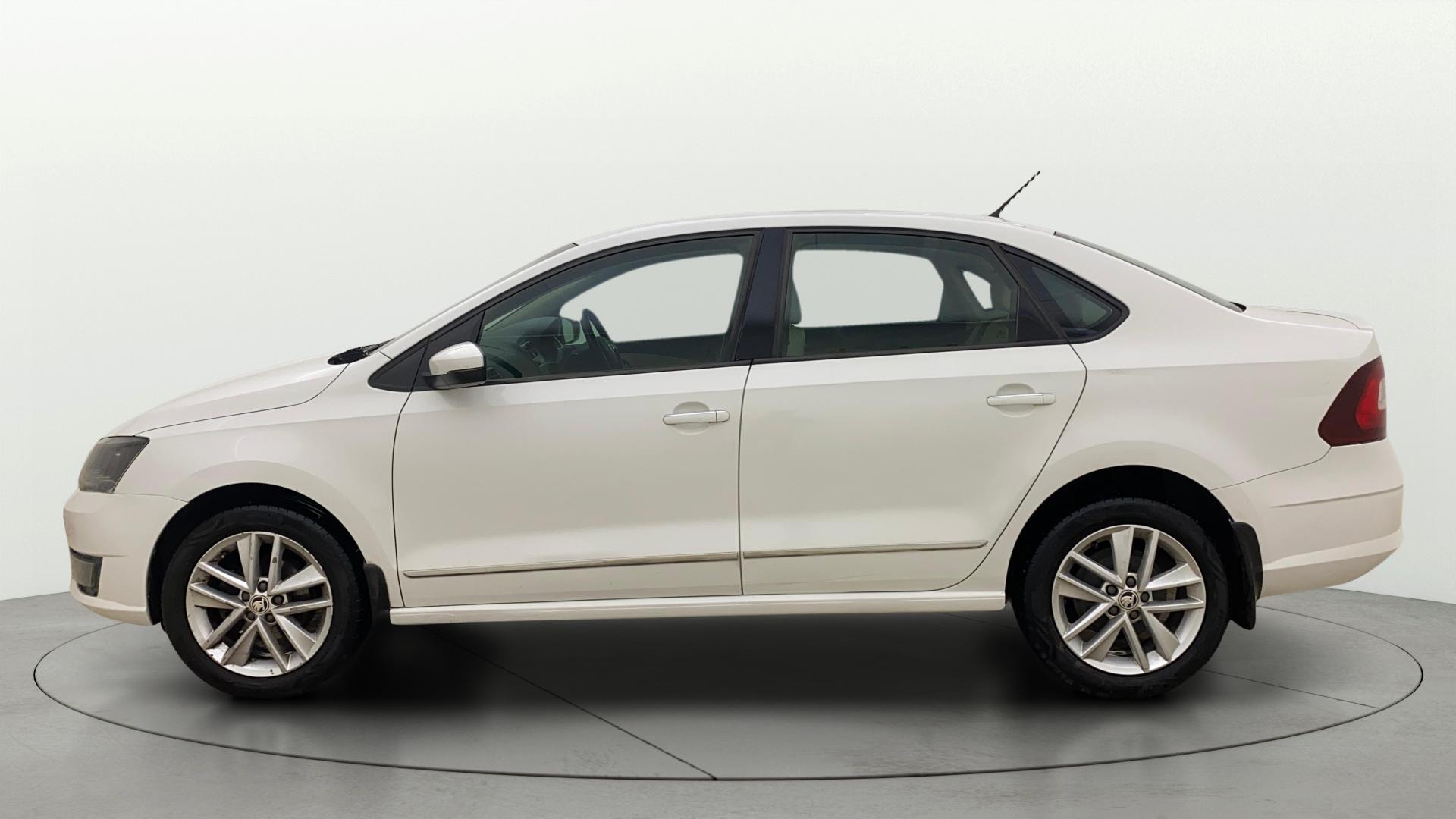 View 2020 Skoda Rapid 1.5 TDI CR Active BS IV Image 26 Used 2020 Skoda Rapid 1.5 TDI CR Active BS IV Image 26