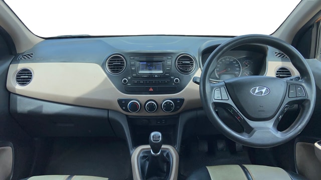 View Hyundai Grand i10 Image 15 Used Hyundai Grand i10 Image 15